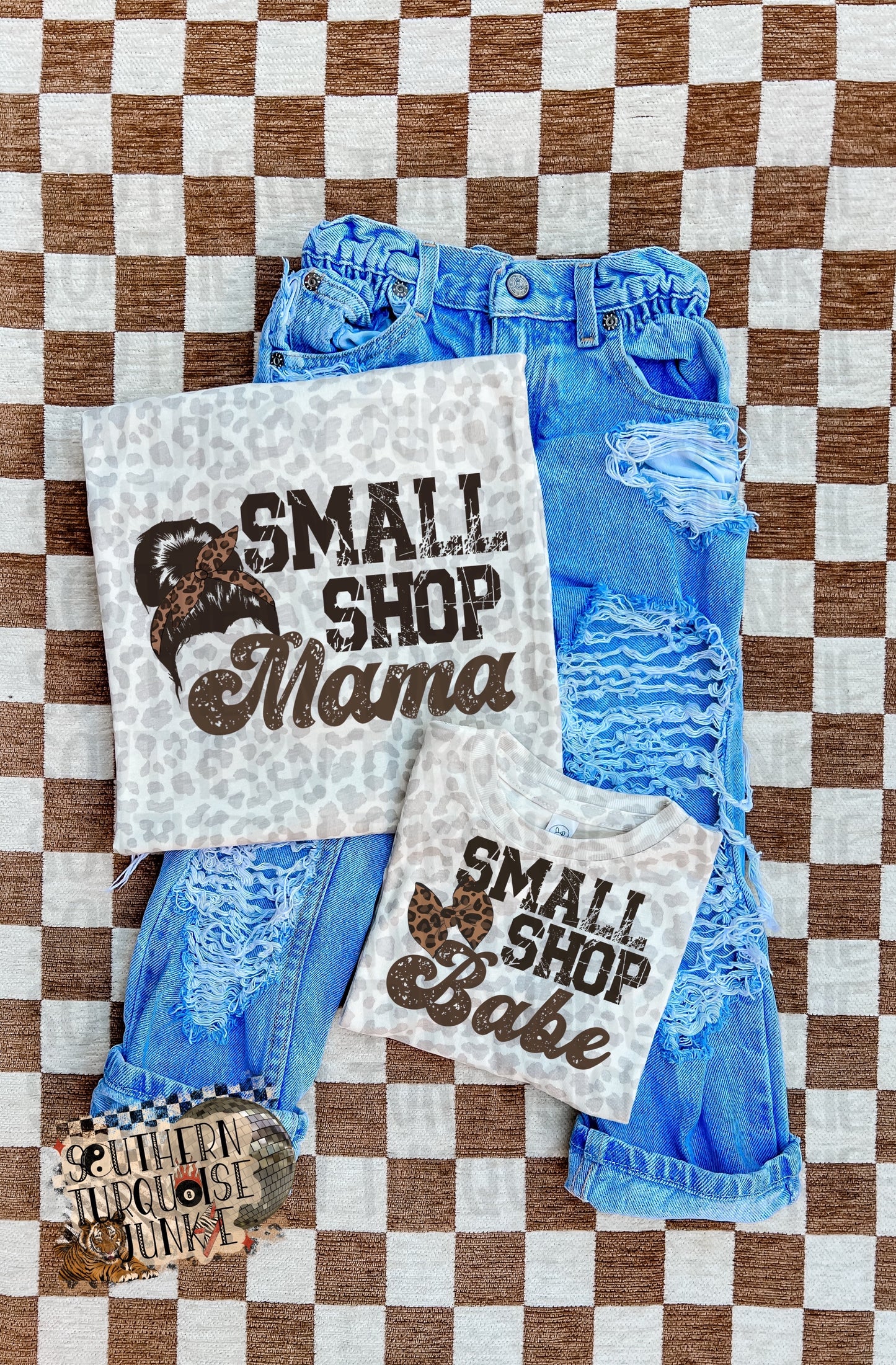 SMALL SHOP MAMA TEE