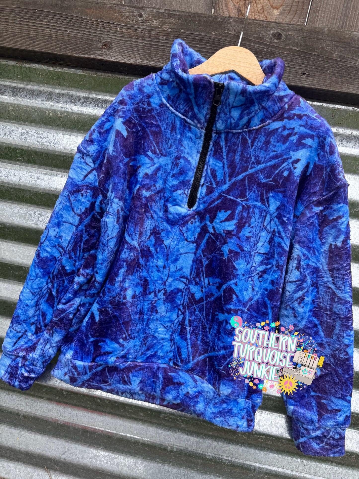 BLUE CAMO PLUSH JACKET