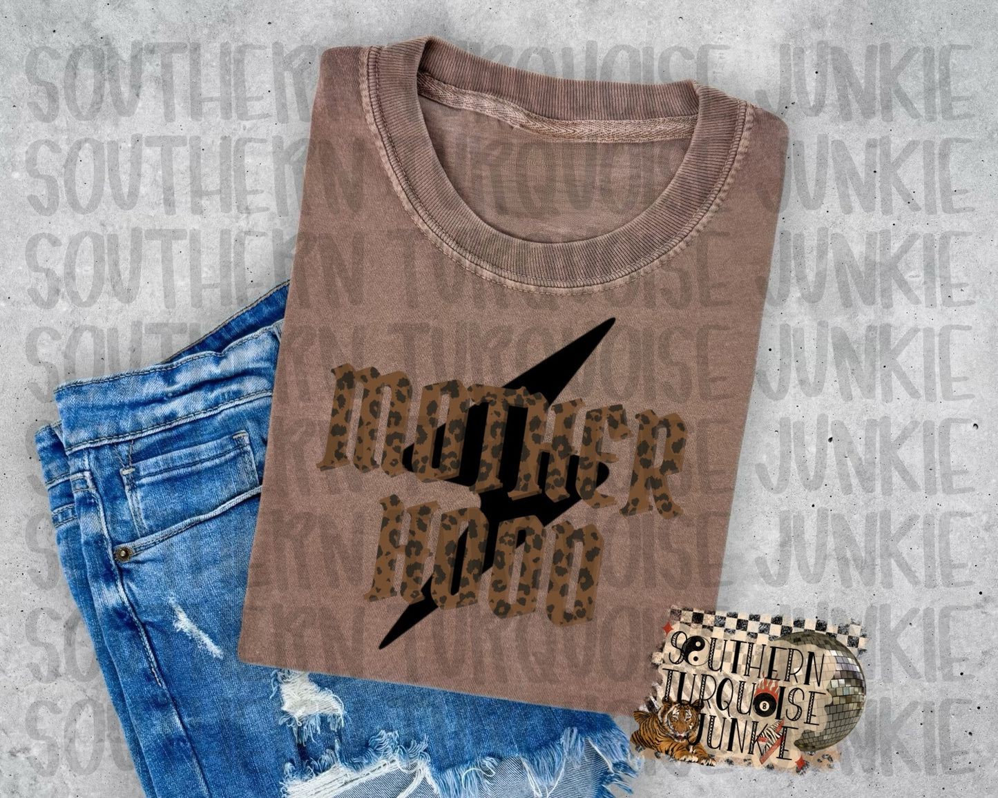 MOTHERHOOD CHEETAH TEE