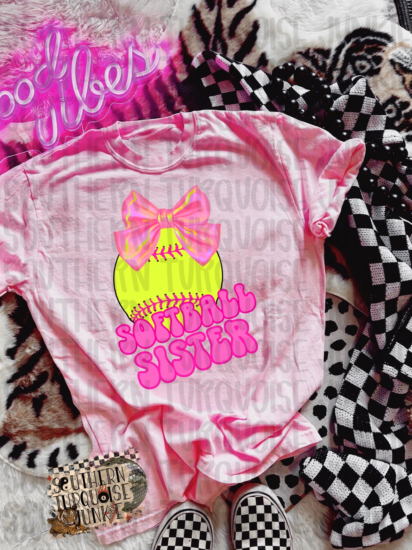 SOFTBALL SISTER TEE