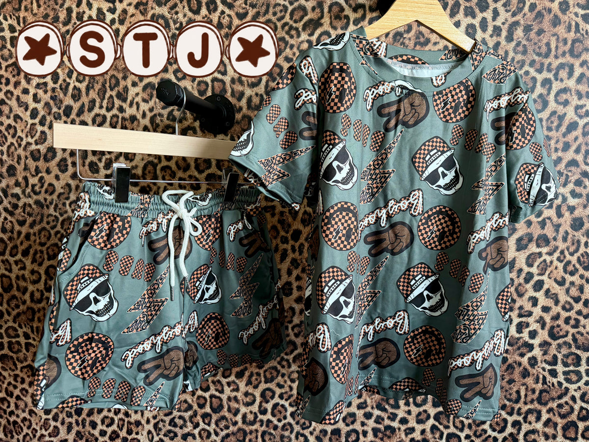 6/7- boyhood comfy set Boutique made